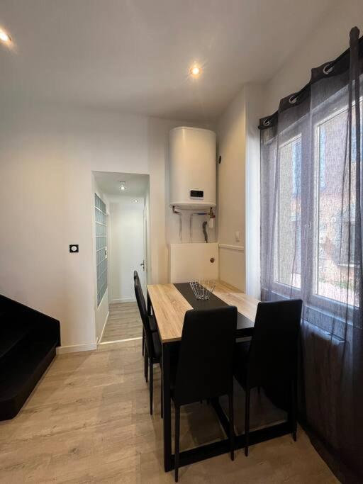 Apartment Duplex Avec Terrasse A 15 Min De Lyon *